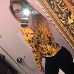 Meet your Posher, Jasmine